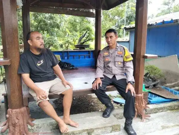 Bhabinkamtibmas Sukamulya Sambang Warga, Sampaikan Pesan Kamtibmas Jelang Nataru