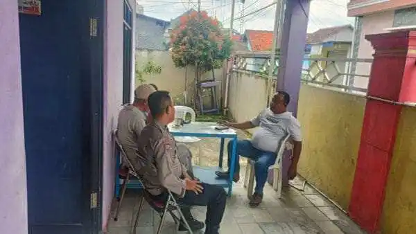 Bhabinkamtibmas Desa Sukanagara Sambangi Ketua RW dan RT, Perkuat Sinergi Kamtibmas