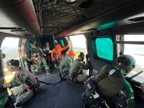 Lanud Sultan Hasanuddin Kembali Kerahkan Helikopter Caracal Dan Boeing Intai Strategis, Lokasi Jatuhnya Pesawat ATR 42-500 Berhasil Diidentifikasi