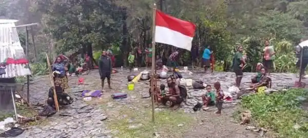 Koops TNI Habema Hadirkan Rasa Aman, Warga Distrik Kembru Kembali Pulang dan Kibarkan Bendera Merah Putih