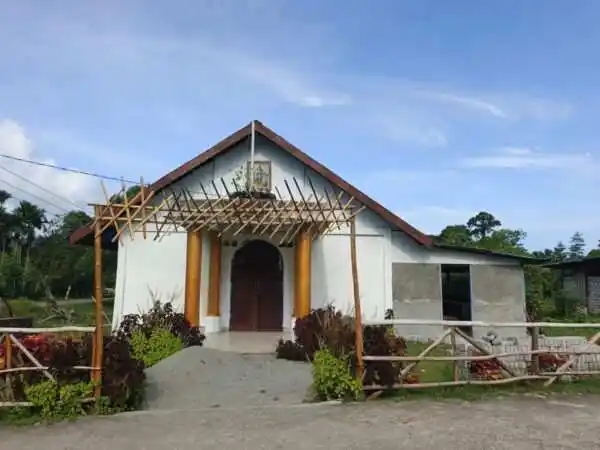 Renovasi Gereja  Persekutuan Kristen Alkitab Indonesia (GPKAI) Dapat Sentuhan TMMD, Jemaat ERROI Ucap Syukur