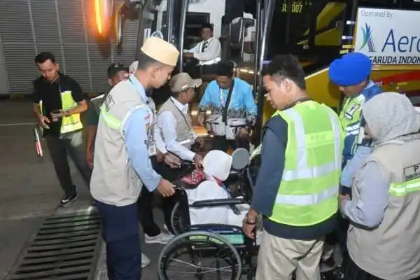 Lanud Sjamsudin Noor Hadir di Tengah Jamaah, Mengawal Keberangkatan Haji dengan Sepenuh Hati