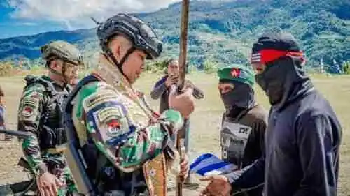 Sinergi TNI dan Masyarakat Berbuah Manis, Delapan Anggota TPNPB-OPM Kembali ke Pangkuan Ibu Pertiwi