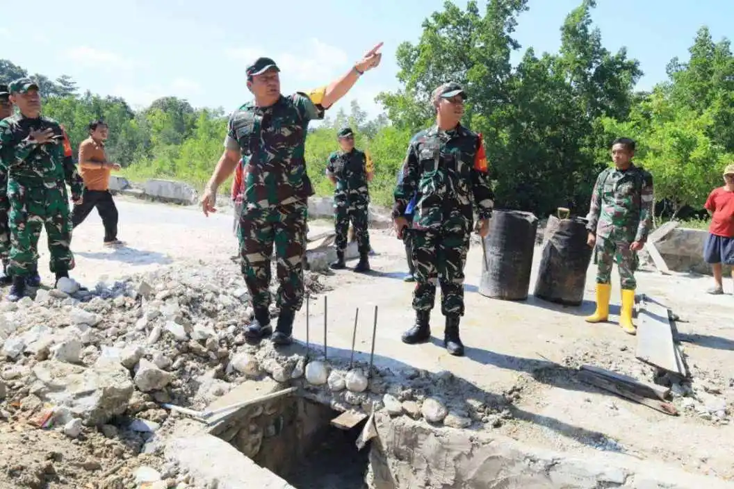 Pastikan Kualitas dan Bermanfaat, Tim Wasev TMMD Ke-129 Tinjau Sasaran Fisik di Wasile Tengah