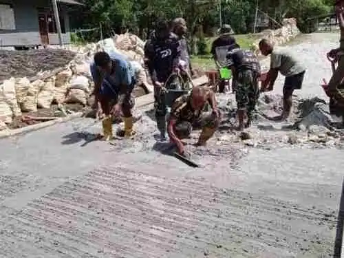 Progres Pengecoran Jalan TMMD Ke-129 Kodim 1807/Sorong Selatan Capai 55 Persen, Wujud Nyata Pengabdian TNI Membangun Desa
