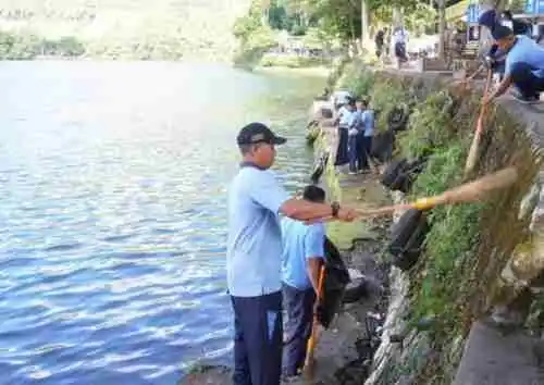 Aksi Peduli Lingkungan, Lanud Iswahjudi Bersihkan Telaga Sarangan