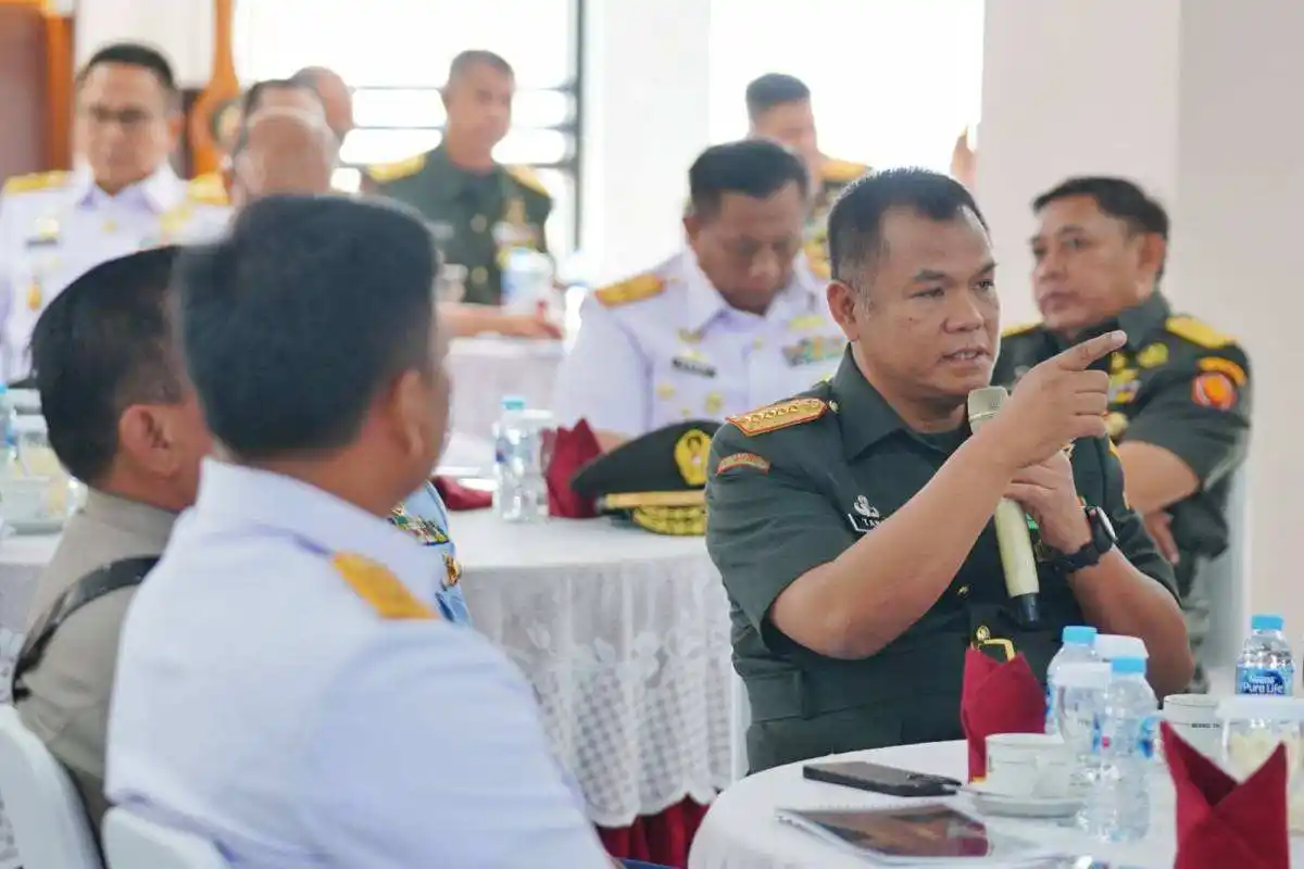 Wakil Panglima TNI Tutup Dikreg LV Sesko TNI TA 2026
