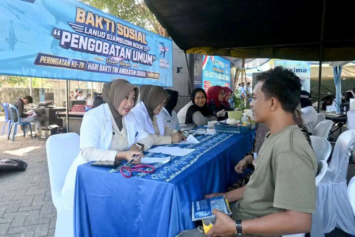 Lanud Sjamsudin Noor Tebar Manfaat di Hari Bakti ke-79 TNI AU Tahun 2026, Ribuan Warga Kalsel Nikmati Layanan Kesehatan Gratis dan Bazar UMKM Murah