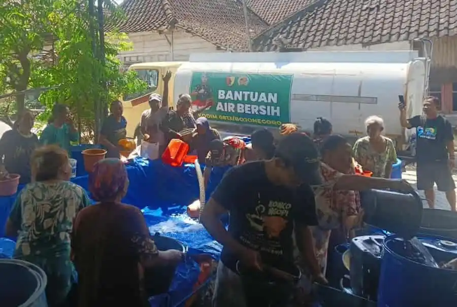 Sambut HUT TNI ke-81, Kodim Bojonegoro Pasok 13.000 Liter Air Bersih untuk Warga Dusun Kedungdowo Sumberharjo Sumberrejo