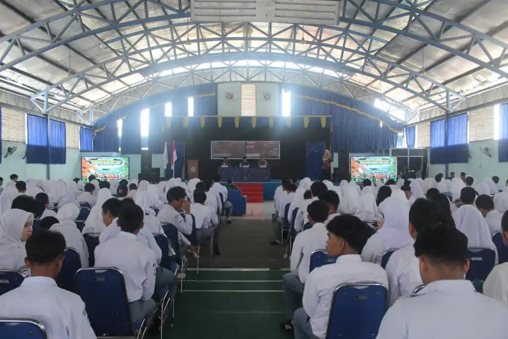 Tim Penyuluhan Karhutla Mabes TNI di SMAN 2 Samarinda, Diikuti 360 Siswa