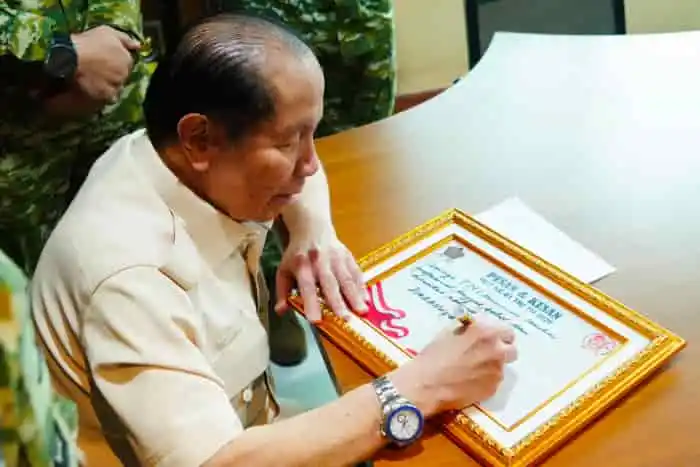 Jelang HUT Ke-81 TNI, Kas Kohanudnas Anjangsana kepada Jenderal (HOR) H.B.L. Mantiri