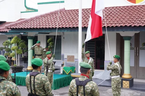 Semangat Sumpah Pemuda Ke-98, Kodim 0808/Blitar Gelar Upacara Khidmat Tekankan Karakter Dan Kemanusiaan