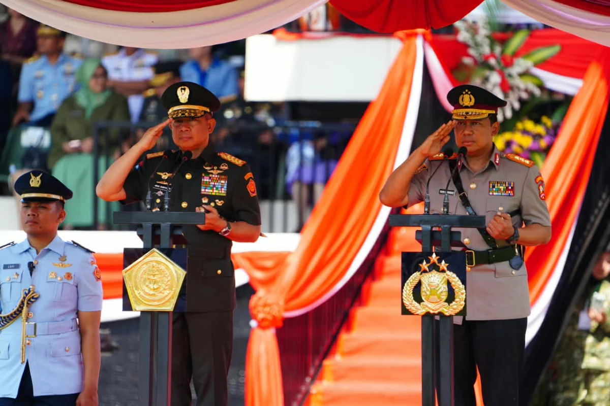 Panglima TNI Bersama Kalemdiklat Polri Pimpin Wisuda 1.944 Taruna TNI-Polri