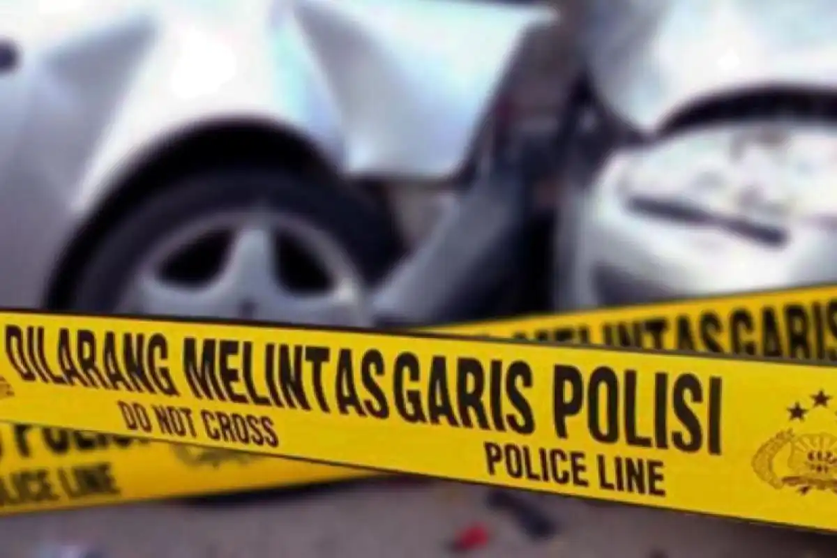Dua Penumpang Becak Motor Meninggal Setelah Tabrak Pembatas di Daan Mogot