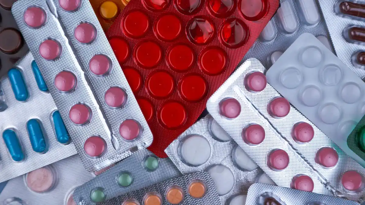 Antibiotik Tanpa Resep dan Ancaman Resistensi Antimikroba