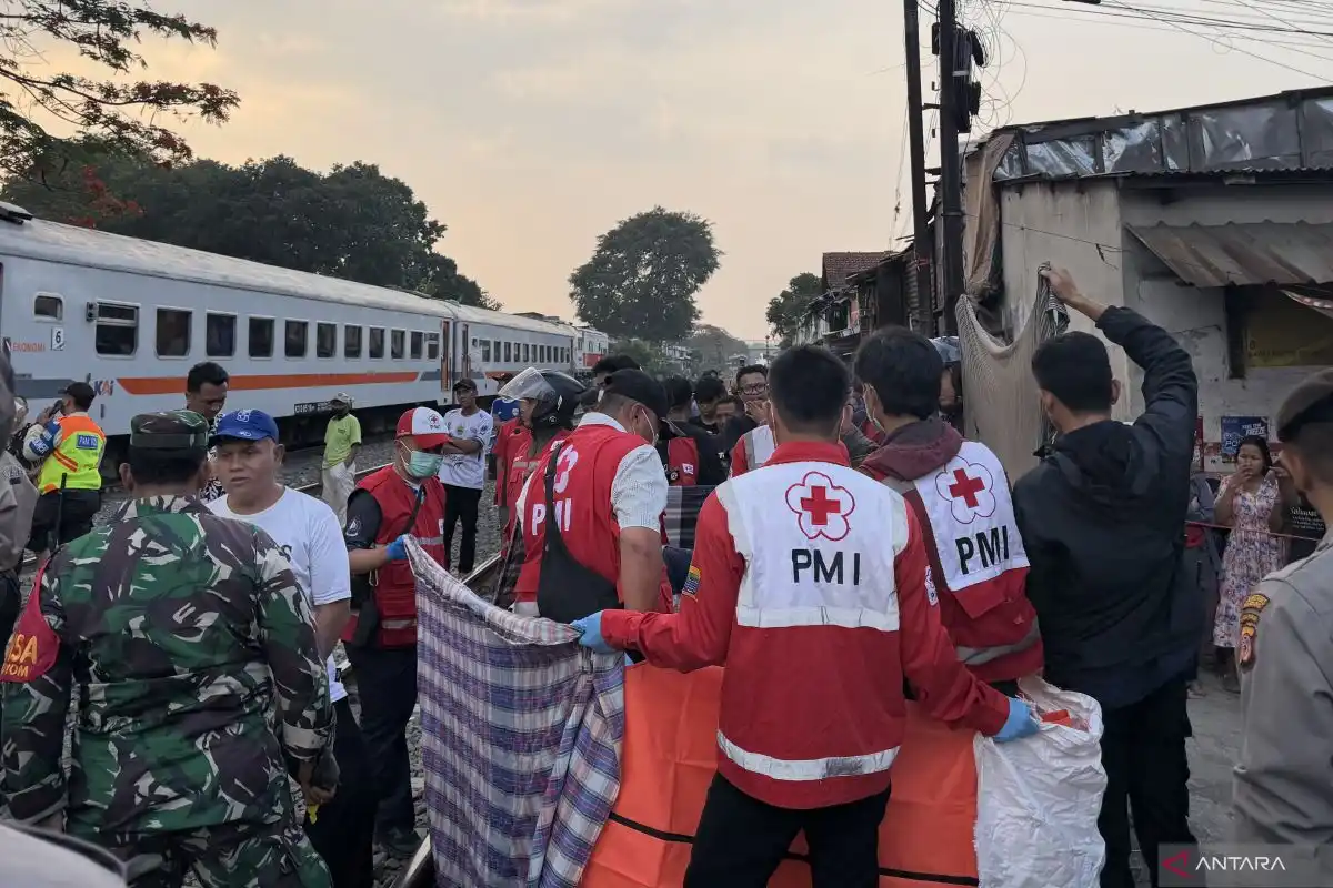 Perempuan 47 Tahun Meninggal Setelah Tertemper Kereta Feeder Whoosh di Bandung