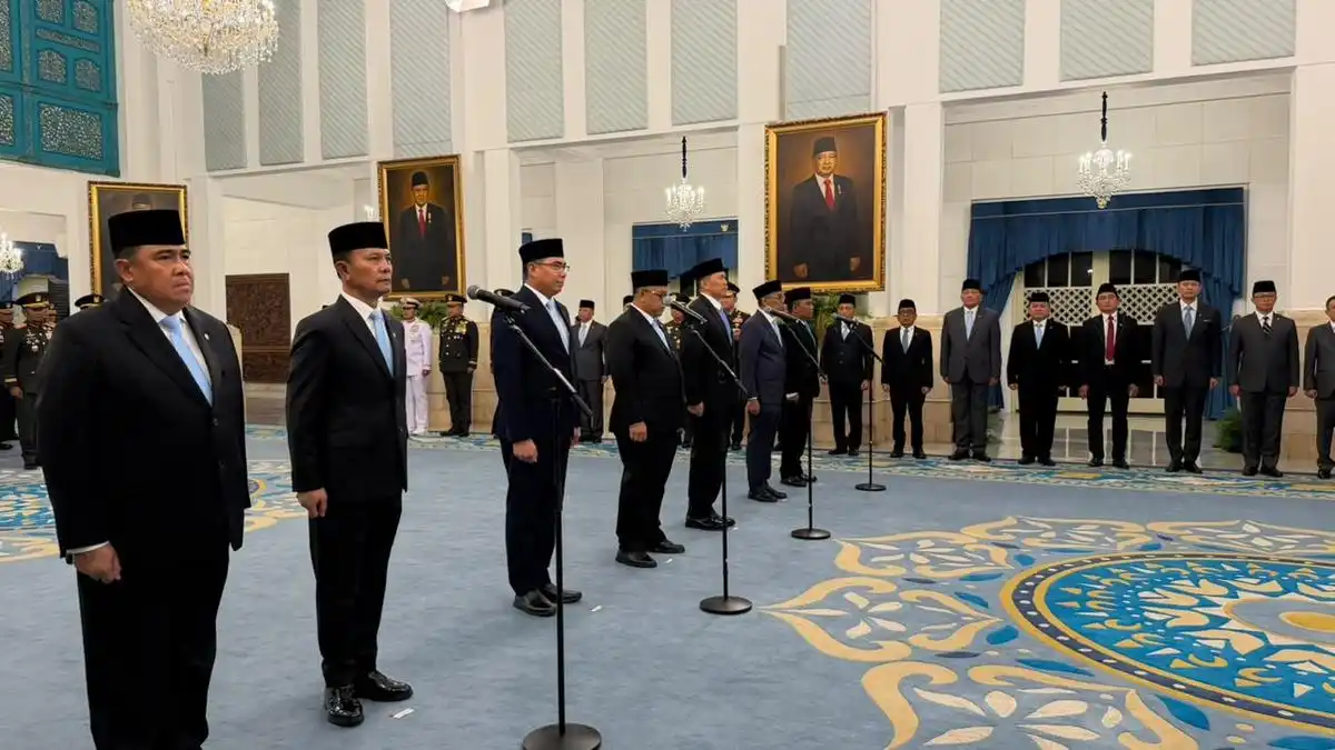 Prabowo Lantik Sembilan Pejabat Baru dalam Perombakan Kabinet Merah Putih