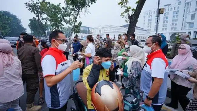 2.200 Masker untuk Warga Medan di Tengah Kabut Asap