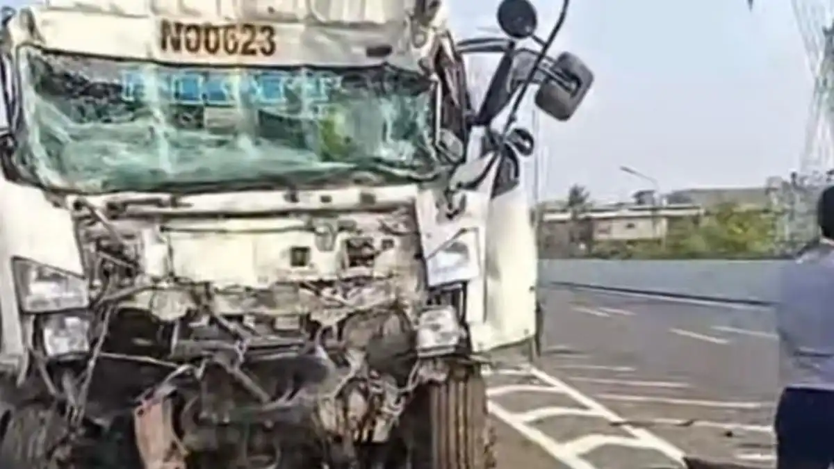 Sopir Truk Tangki Tewas dalam Tabrakan di Tol Cakung–Cilincing