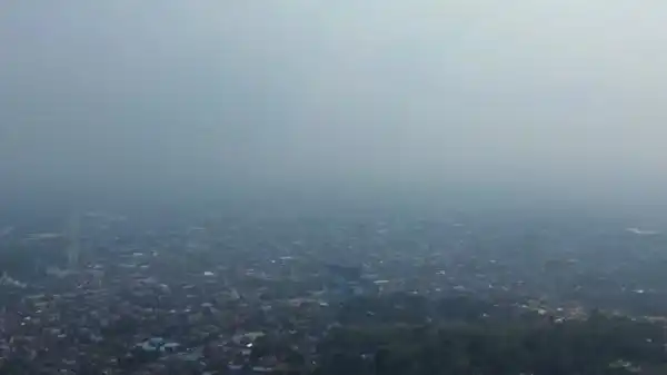 Kendari Berlakukan Belajar dari Rumah bagi Siswa hingga 23 Oktober akibat Kabut Asap
