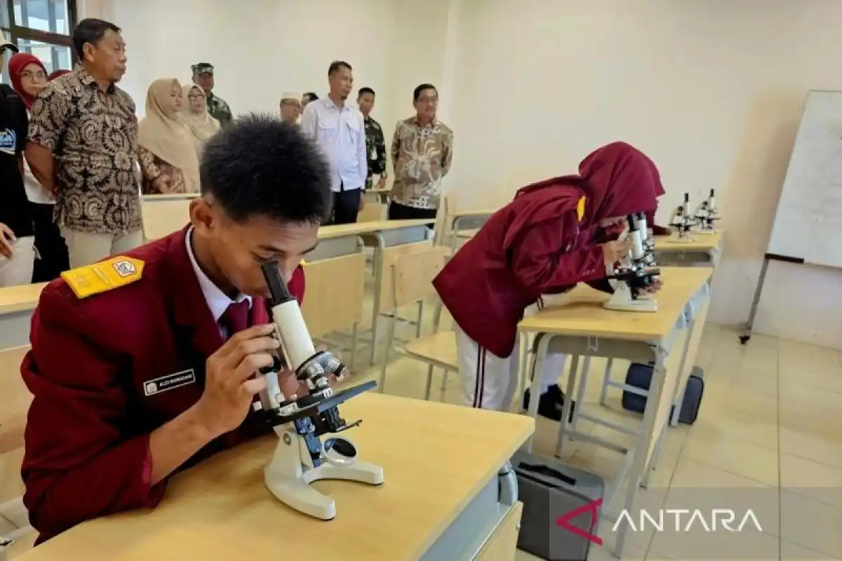 SRT 32 Natuna Buka Akses Informasi Pendidikan bagi Keluarga Kurang Mampu