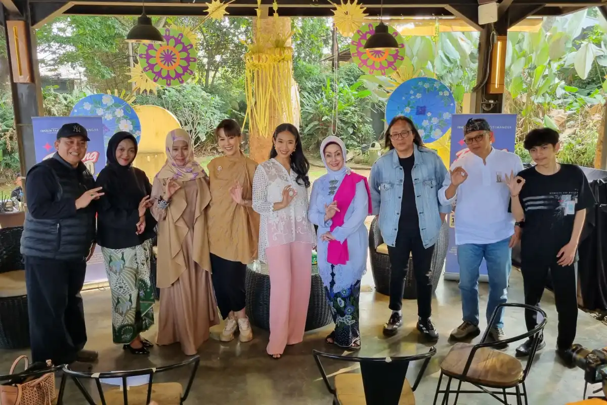 Pop Sunda 1990-an Kembali Bergaung dalam Pesta Tradisi di Bandung