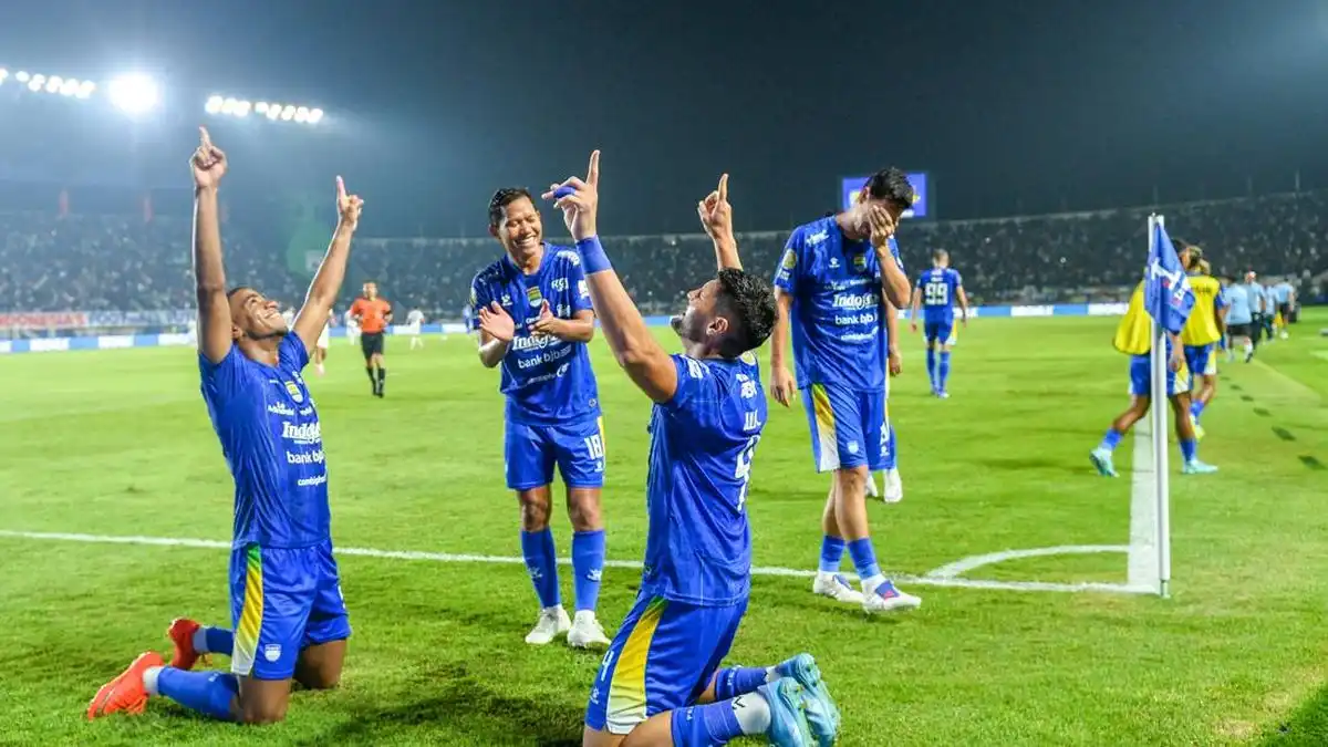 Persib Menang Tipis atas Persik, Peta Klasemen Super League Berubah
