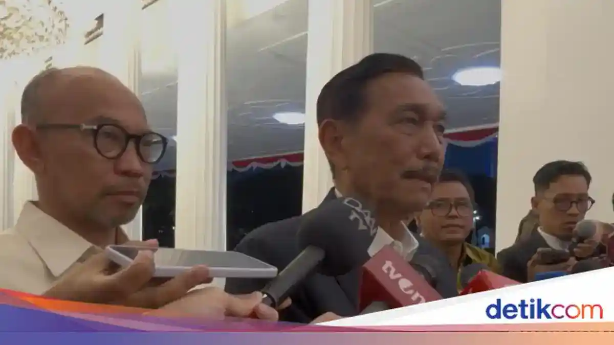 Luhut Usulkan Kajian Ulang Definisi Korupsi kepada Prabowo