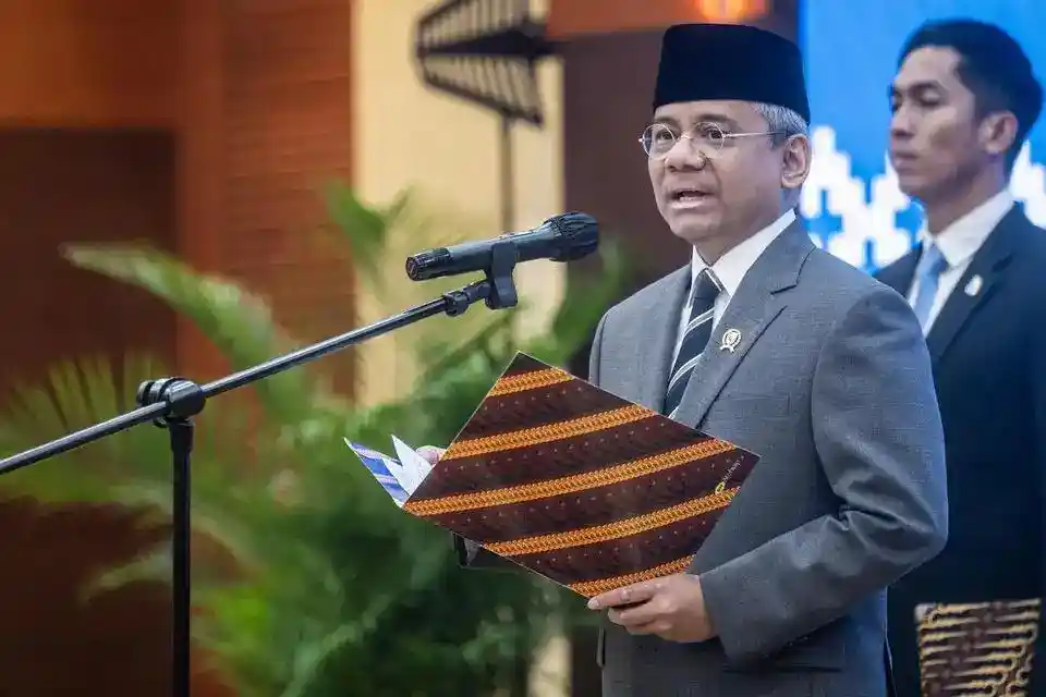 Suahasil Pastikan Gaji PNS Tetap Disalurkan Melalui Bank