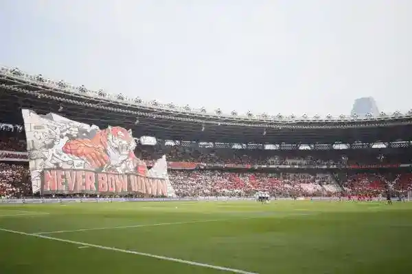 Persija Kena Sanksi Enam Laga Tandang Usai Kericuhan Suporter