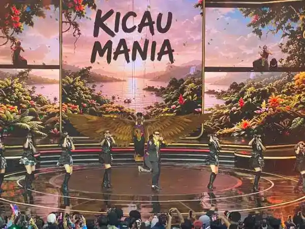 JKT48 dan Gilga Sahid Ajak Penonton Berjoget di Kilau Raya MNCTV 35