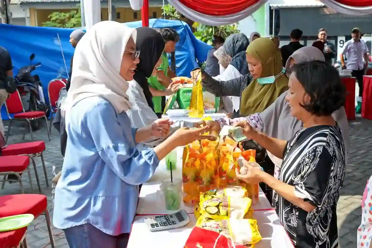 Gerakan Pangan Murah Surabaya Jaga Akses Warga ke Bahan Pokok