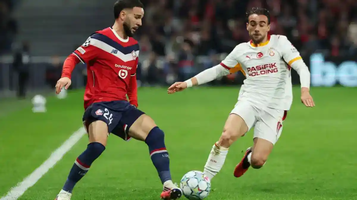 Calvin Verdonk Akui Tantangan Mengawal Victor Osimhen di Liga Champions