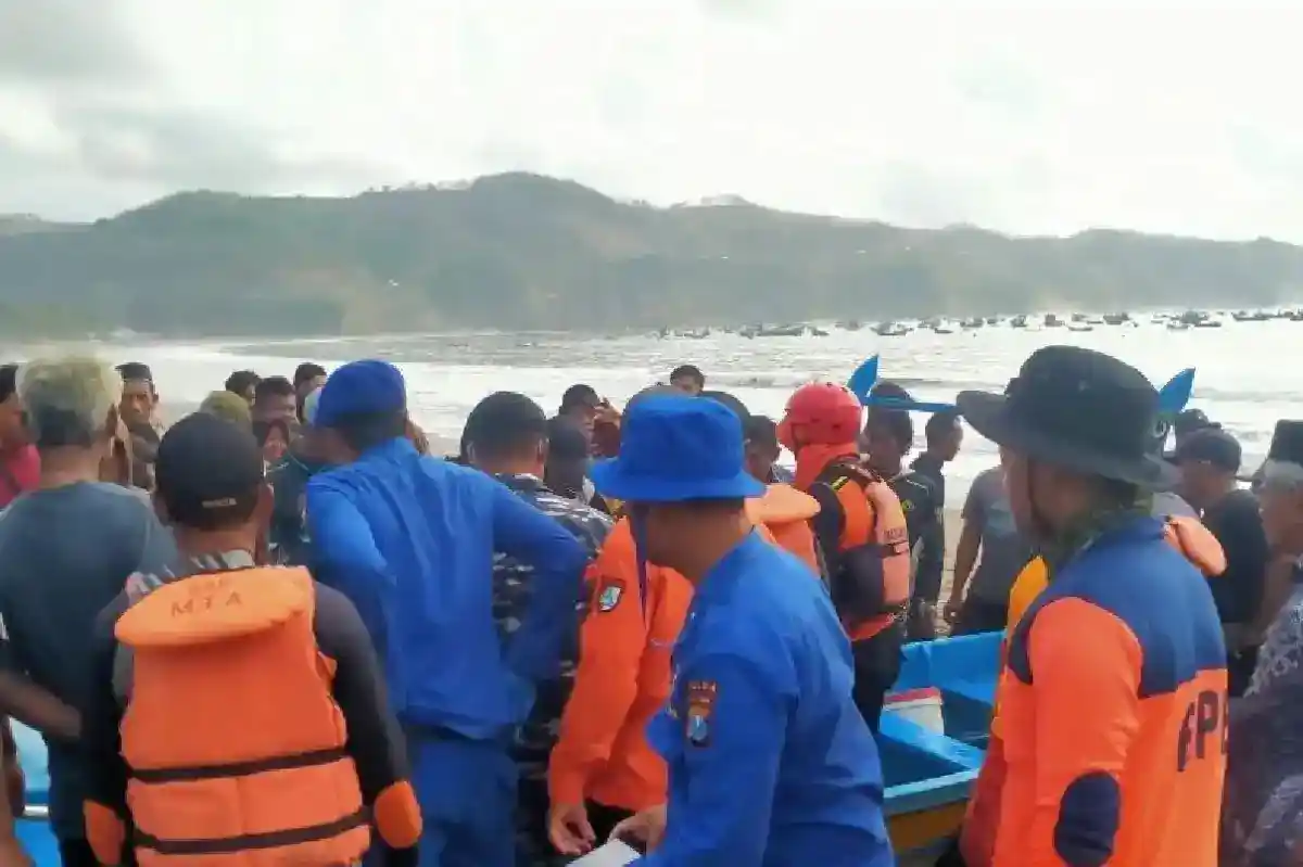 Nelayan Gurita yang Hilang di Pantai Ngalur Ditemukan Meninggal di Laut