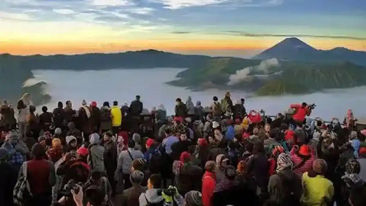 Akses Wisata Penanjakan Kembali Dibuka Usai Pemantauan Kebakaran Bromo