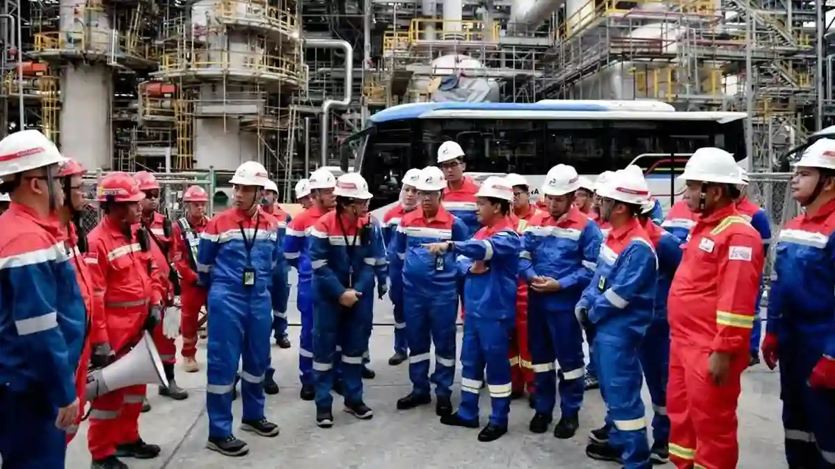 Kunjungan Bahlil ke Kilang Balikpapan Menyoroti Tahap Akhir Proyek RDMP