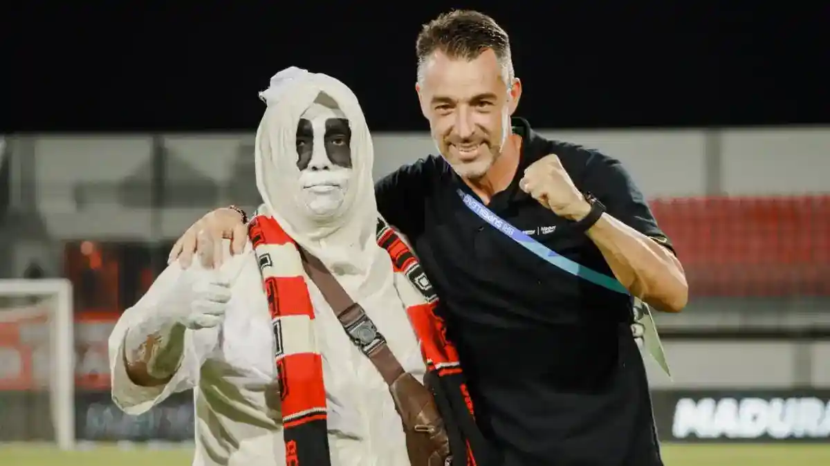 Gol Menit Akhir Mitkov Antar Madura United Taklukkan Persib