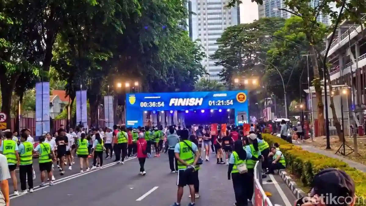Panas dan Kelembapan Jadi Perhatian Medis di Jakarta Running Festival 2026
