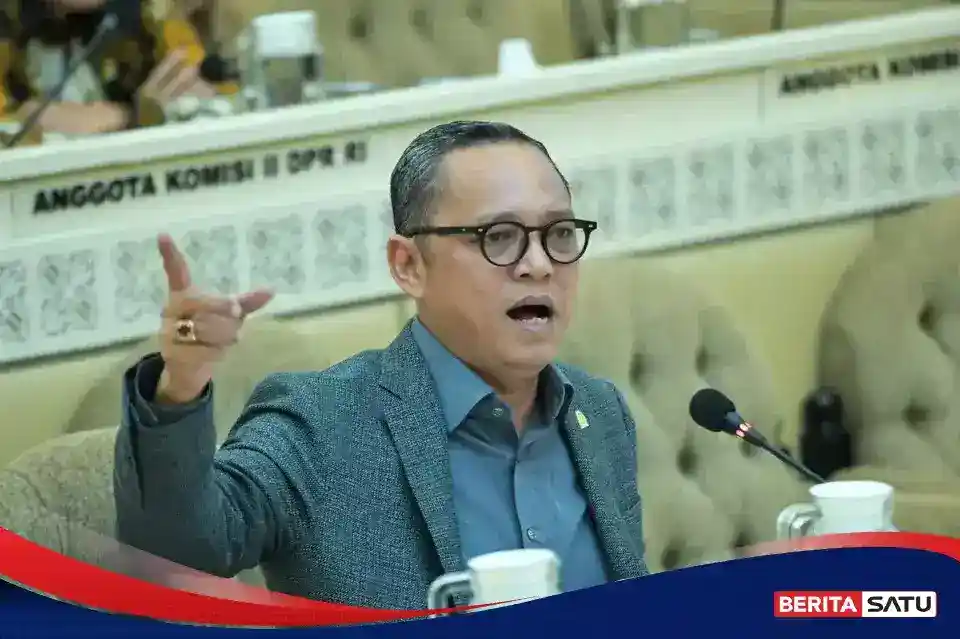 Empat Isu Politik dan Kebijakan yang Mengemuka: Ambang Batas, KPU, Anggaran, dan Karhutla