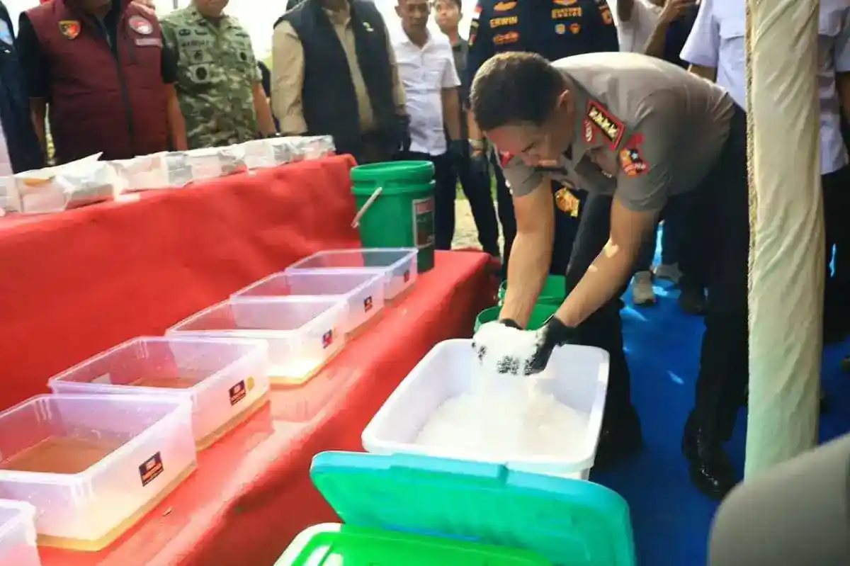 Pengungkapan Laboratorium Sabu di Aceh Ungkap Sitaan Hampir 1,2 Ton