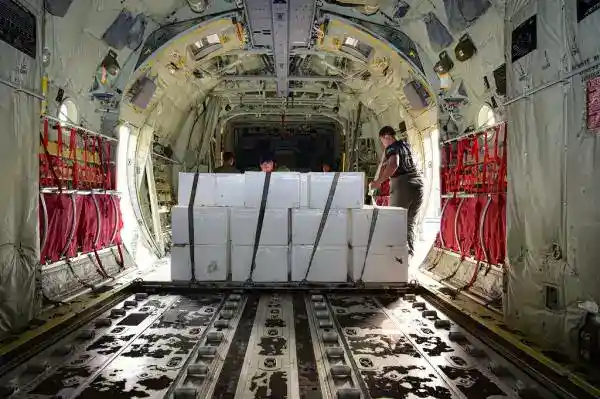 BMKG Uraikan Cara Penyemaian Dry Ice untuk Mengurangi Kabut Asap Karhutla
