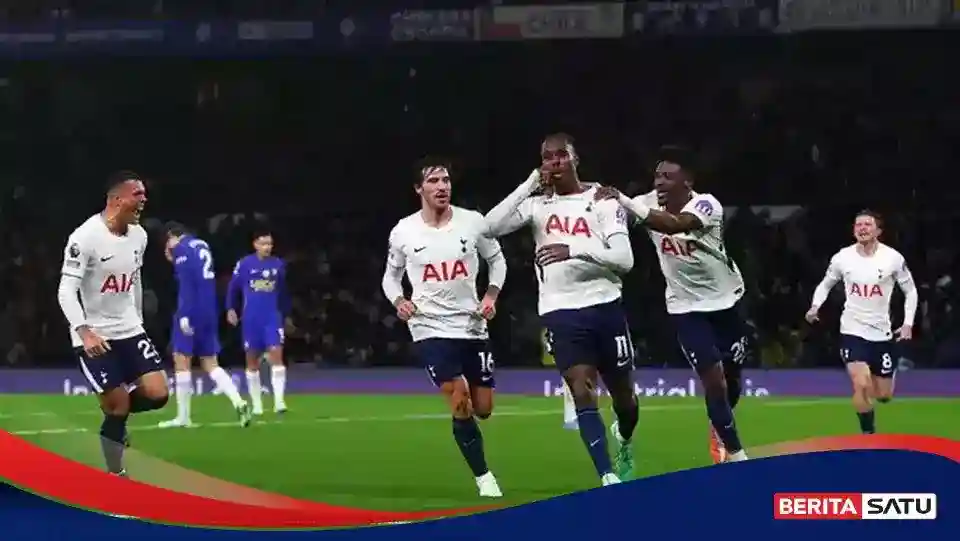 Tottenham Bungkam Chelsea di Stamford Bridge, Palmer Diusir pada Babak Kedua
