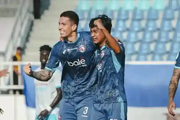 Arema FC Taklukkan Dewa United Empat Gol Tanpa Balas di Kanjuruhan