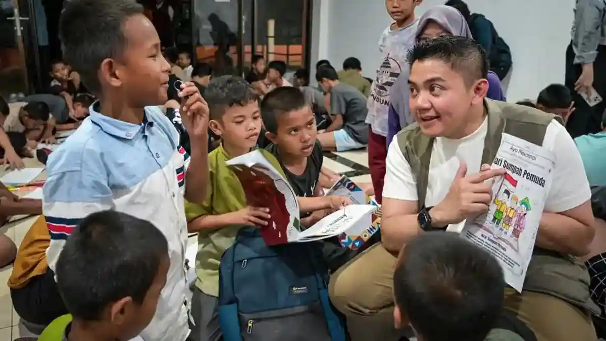 Teddy Indra Wijaya Tinjau Sekolah Rakyat Cikarang Tanpa Pemberitahuan