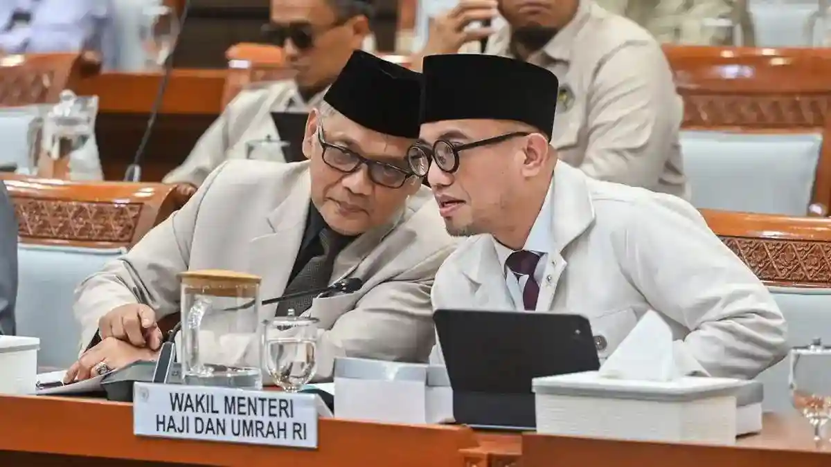 Dua Anak Menteri Haji Lepas Jabatan Tenaga Ahli di Tengah Sorotan Publik