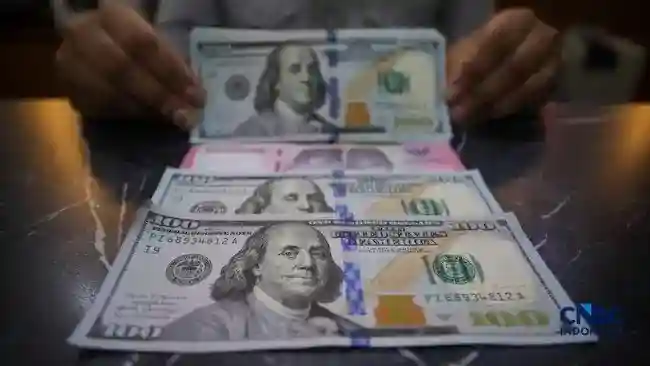 Rupiah Dibuka Melemah ke Rp18.120 per Dolar AS, Ini Sentimen yang Mewarnai Pergerakannya
