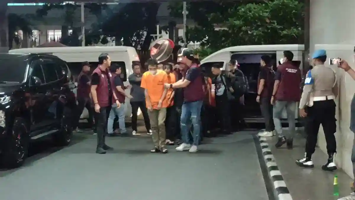 Sepuluh Tersangka Kasus Laboratorium Sabu 1,2 Ton di Aceh Dibawa ke Bareskrim