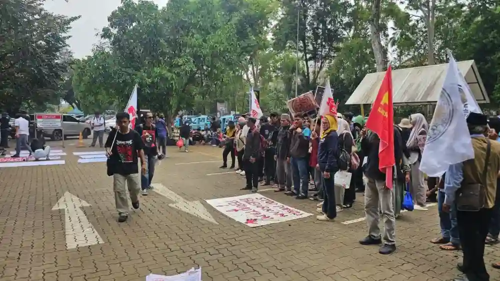 Mahasiswa UI Siapkan Keberangkatan ke Bundaran HI, Karhutla Jadi Sorotan