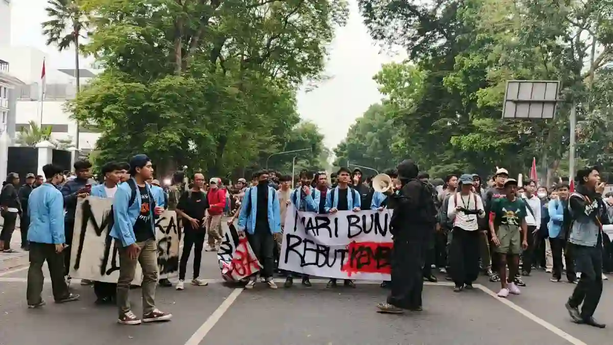 Aspirasi Mahasiswa Bandung pada Hari Sumpah Pemuda: Pendidikan, Kesehatan, Hukum, hingga Karhutla