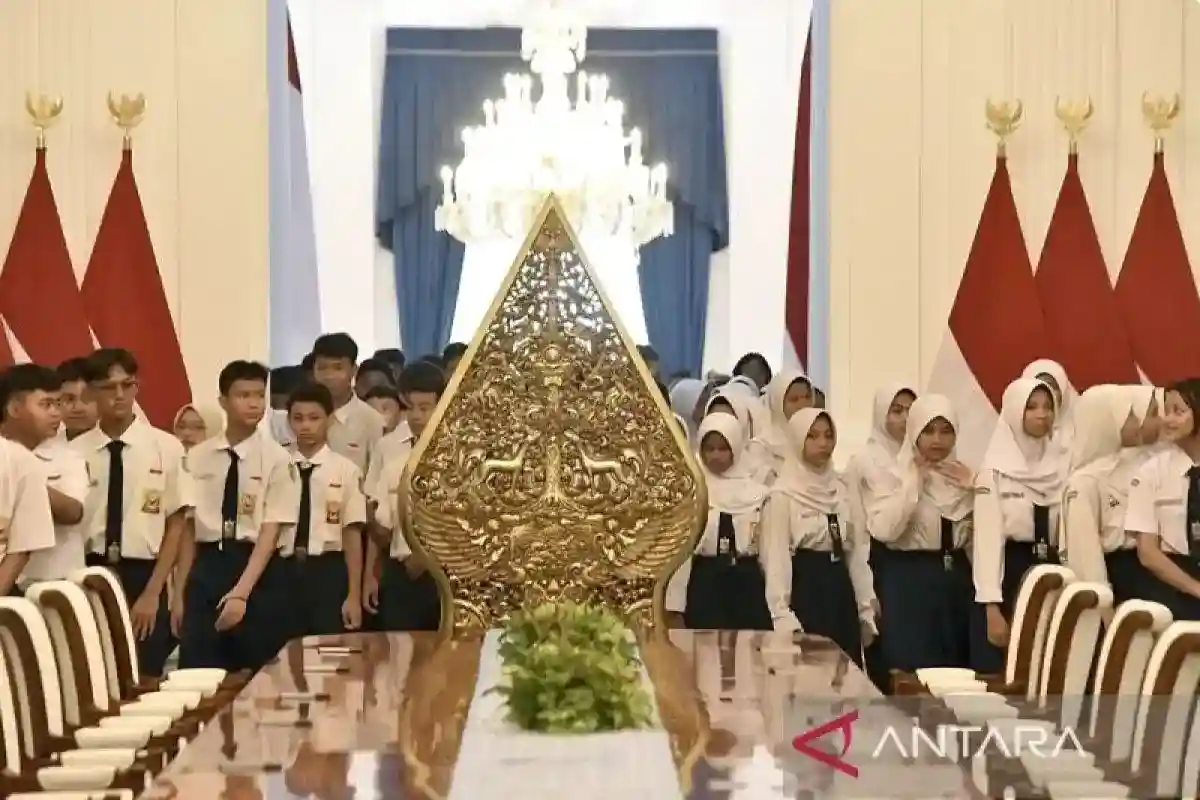 330 Pelajar Jakarta Mengenal Sejarah dan Fungsi Istana Kepresidenan